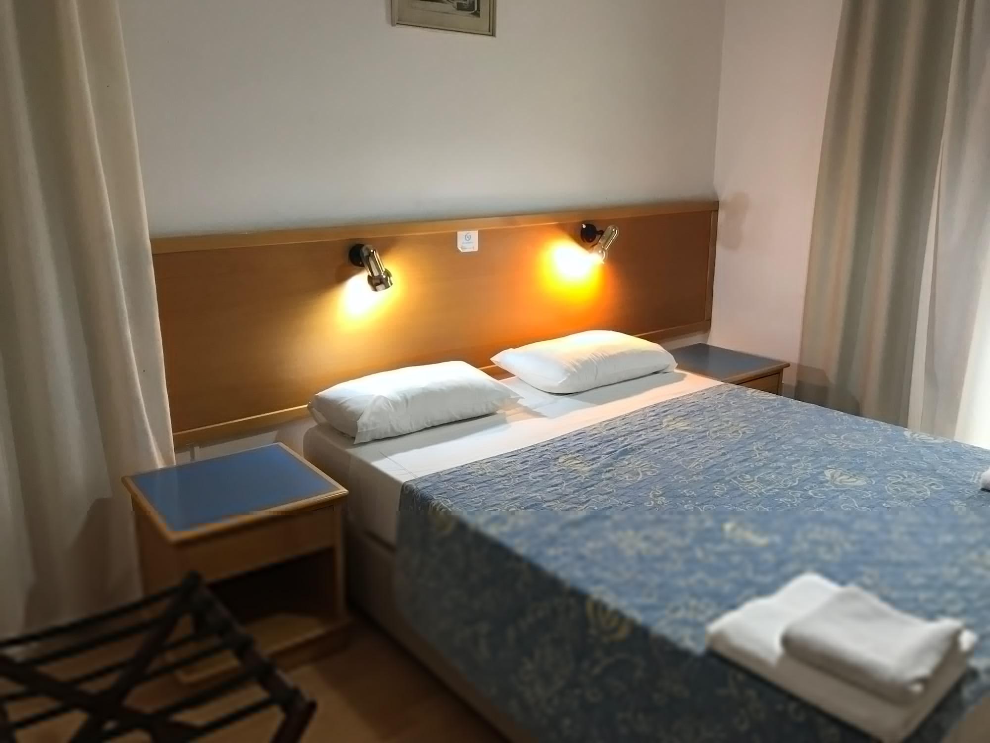 Daphne Hotel Apartments Paphos Buitenkant foto