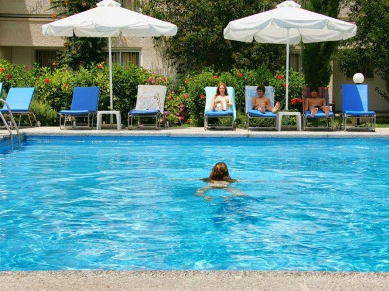 Daphne Hotel Apartments Paphos Buitenkant foto