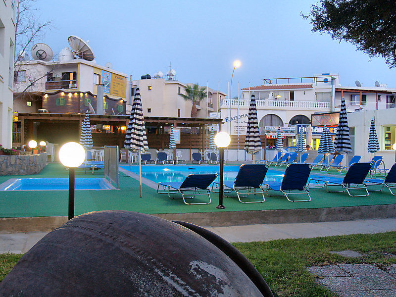 Daphne Hotel Apartments Paphos Buitenkant foto