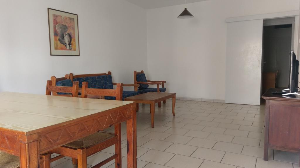 Daphne Hotel Apartments Paphos Buitenkant foto