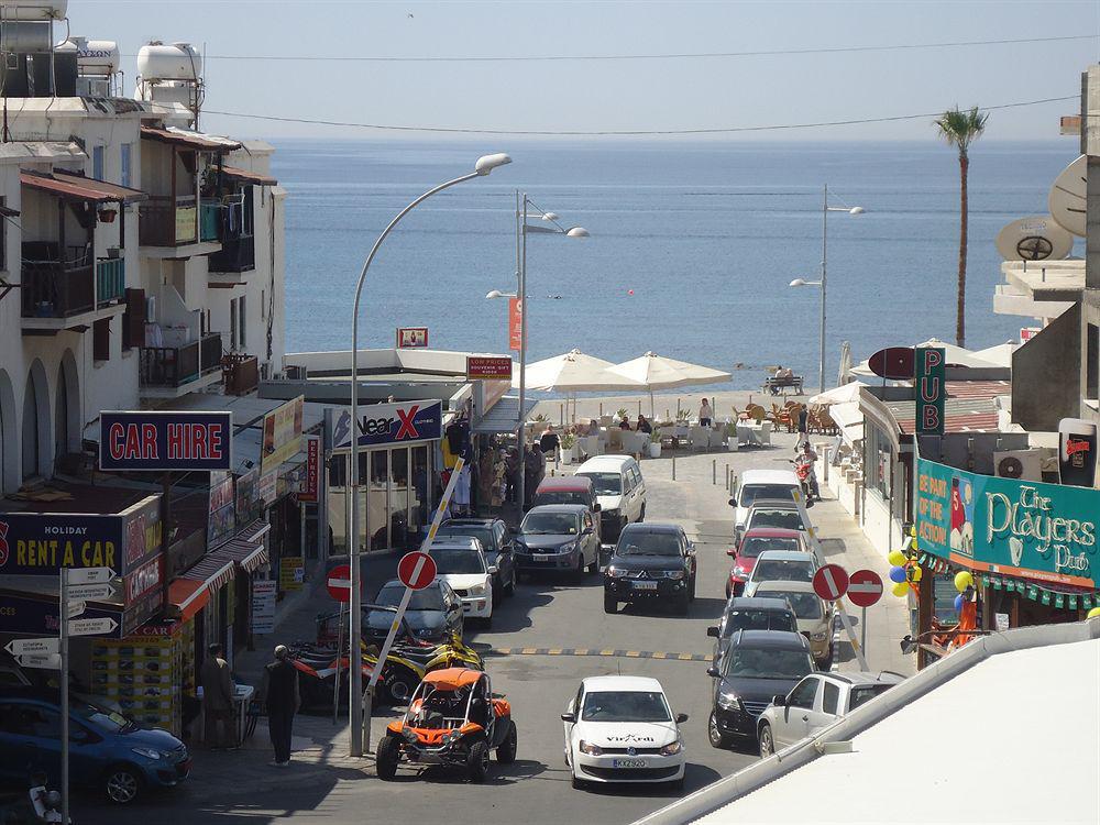 Daphne Hotel Apartments Paphos Buitenkant foto